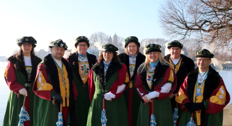 Zunftregierung mit Narreneltern – Stand: Januar 2017 nicht dabei: Zunftschreiberin Sandra Mayer, neue Zunftkämmerin Stephanie Rummel